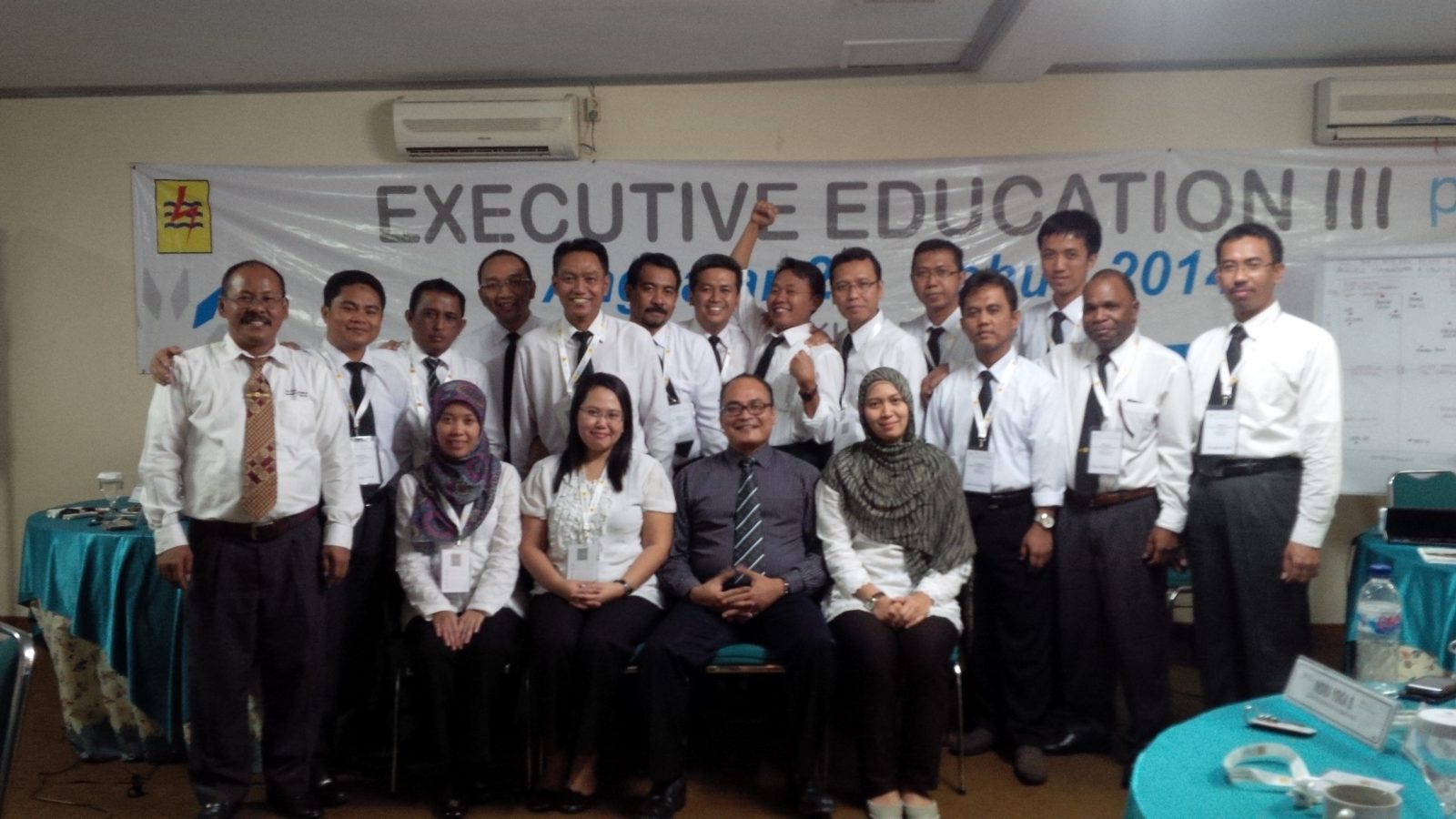 Training kepemimpinan transformational di Indonesia